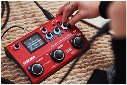 BOSS VE-22 Vocal Performer Multi-Effects Processor for Singers